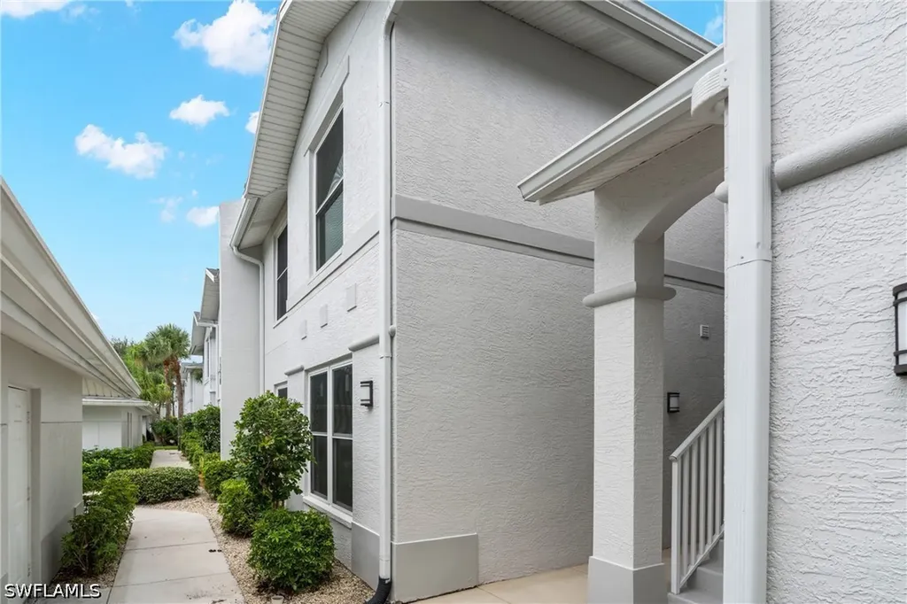 1320 Charleston Square Drive Naples FL 34110