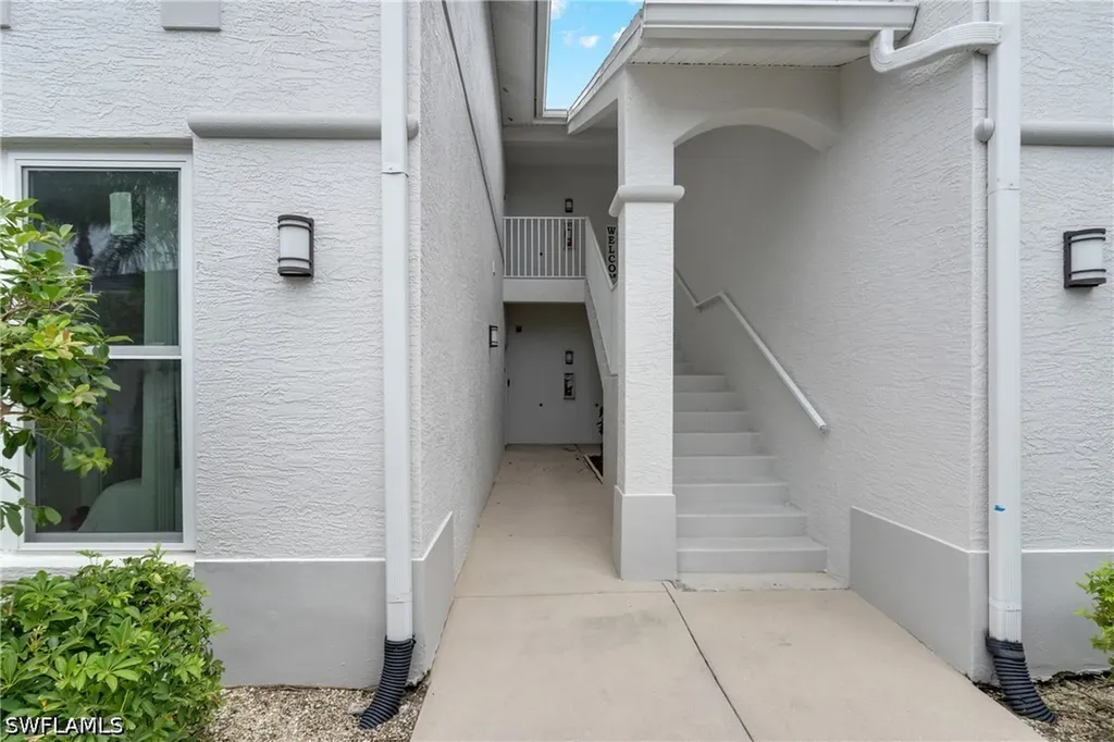 1320 Charleston Square Drive Naples FL 34110
