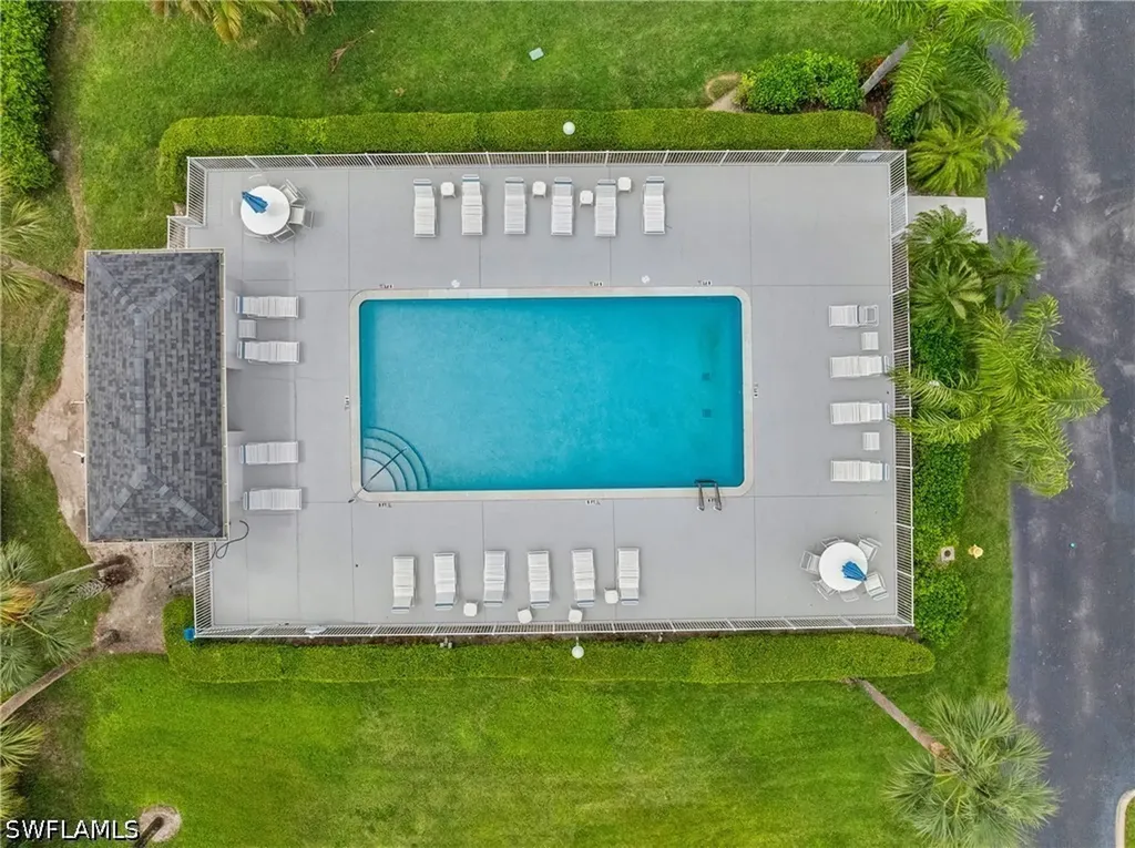 1320 Charleston Square Drive Naples FL 34110