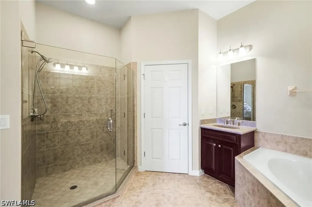 9513 Ironstone Terrace Naples FL 34120