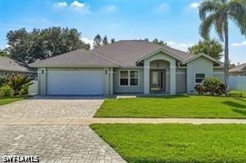 10225 Boca Circle Naples FL 34109