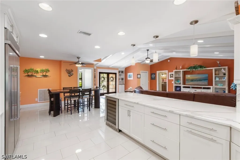 1813 Princess Court Naples FL 34110