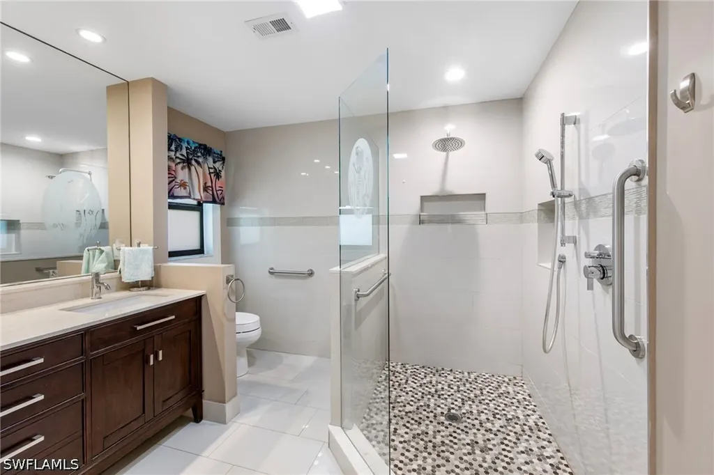 1813 Princess Court Naples FL 34110