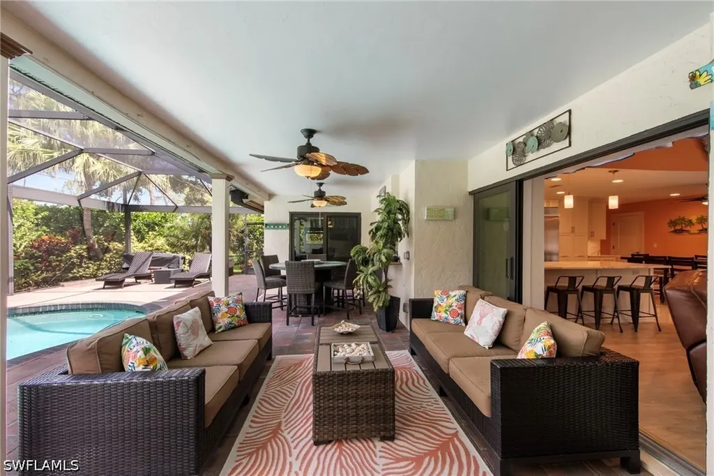 1813 Princess Court Naples FL 34110