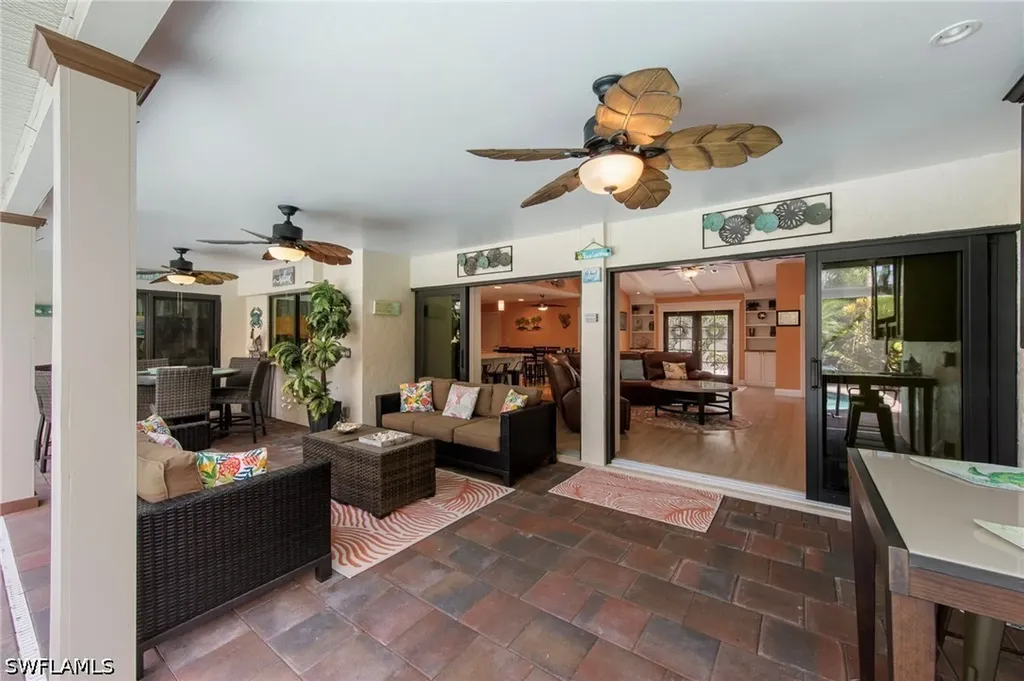 1813 Princess Court Naples FL 34110