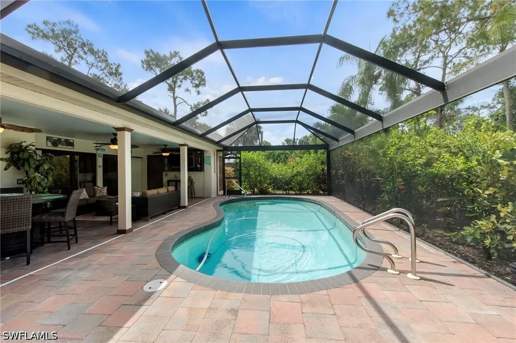 1813 Princess Court Naples FL 34110