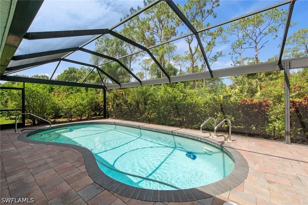 1813 Princess Court Naples FL 34110