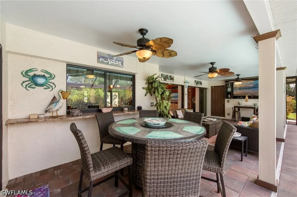 1813 Princess Court Naples FL 34110