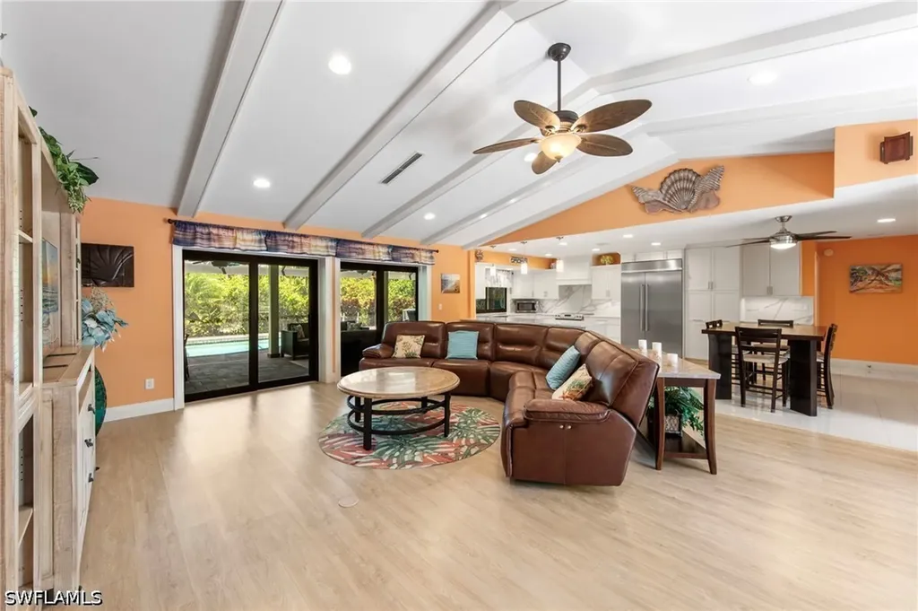 1813 Princess Court Naples FL 34110