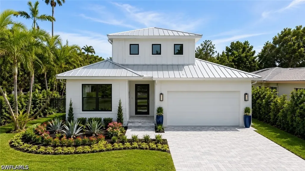 Naples FL, 3028 Woodside Avenue