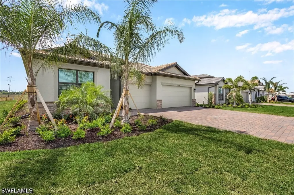 20210 Kingmont Drive Estero FL 33913