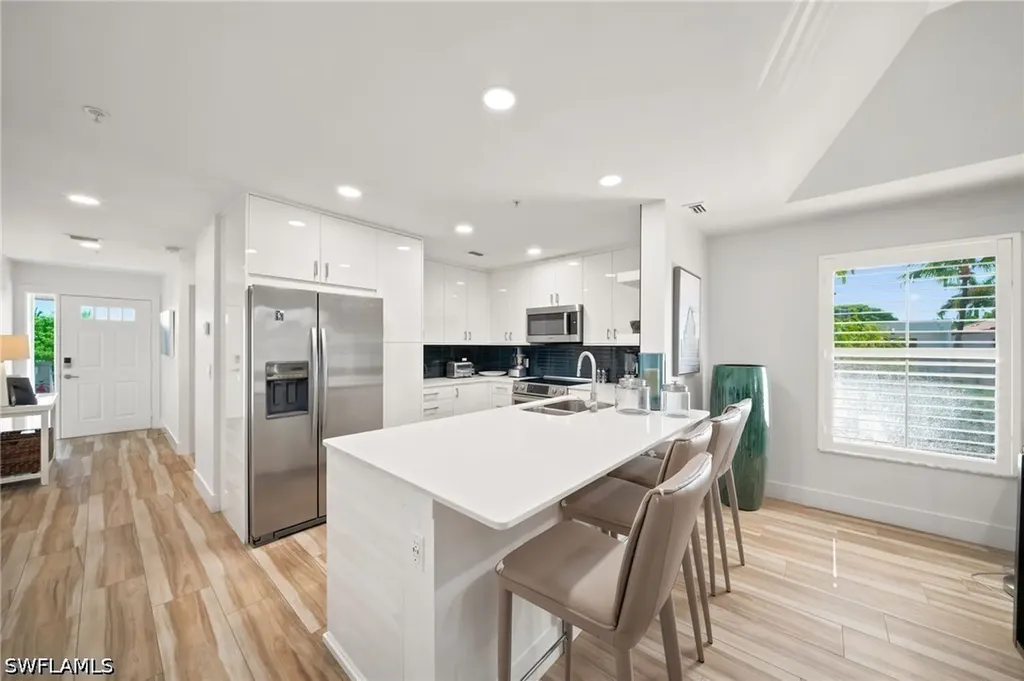 544 10th Avenue S Naples FL 34102