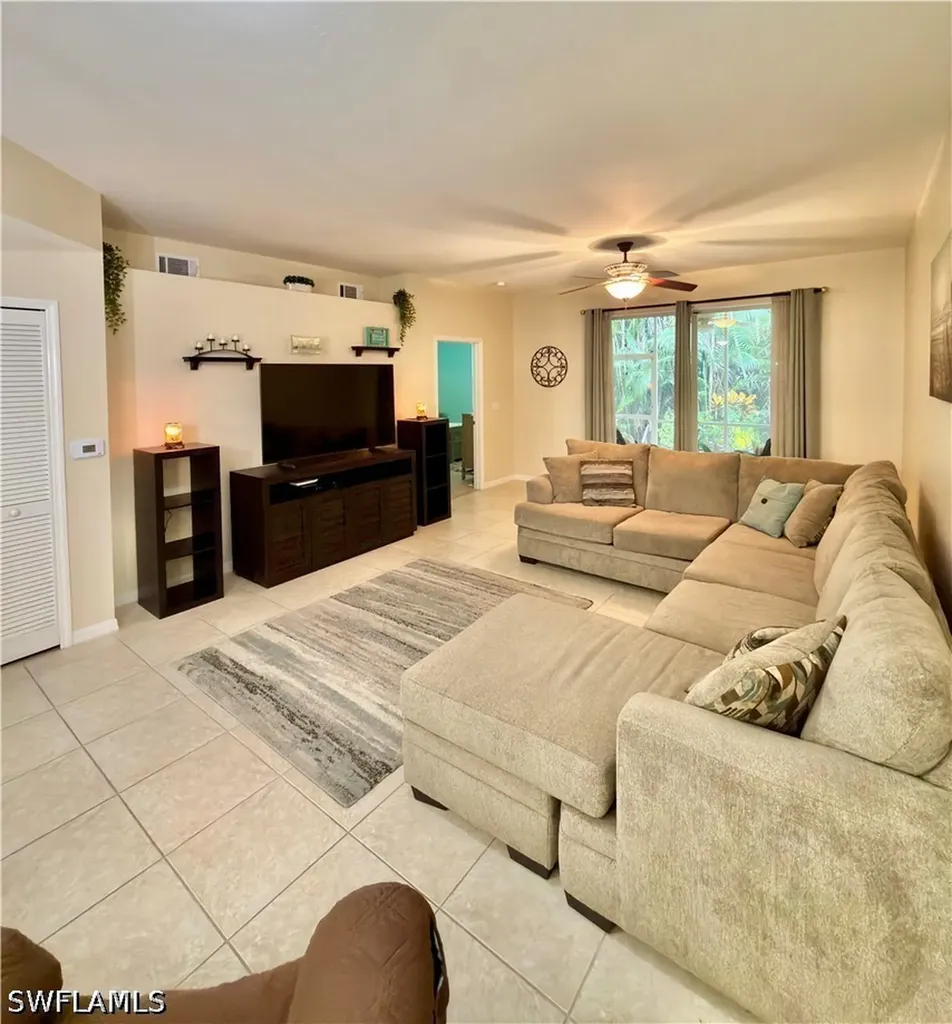 517 Robin Hood Circle Naples FL 34104