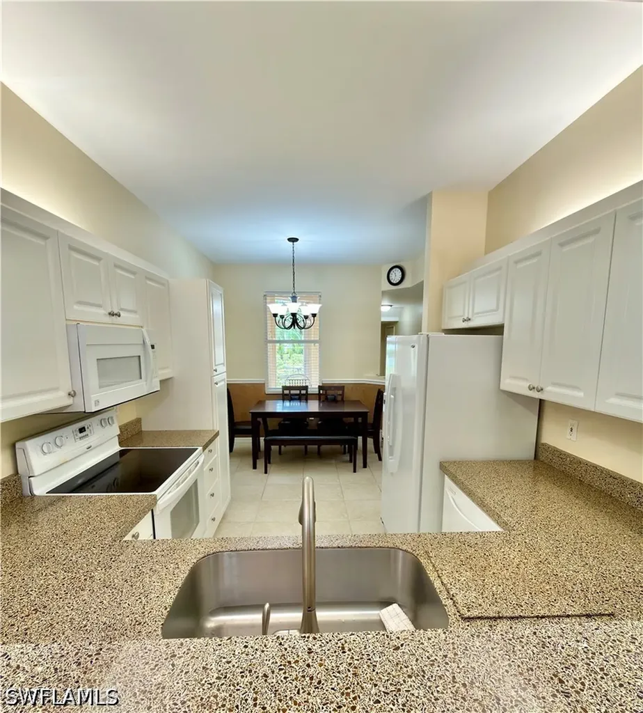 517 Robin Hood Circle Naples FL 34104