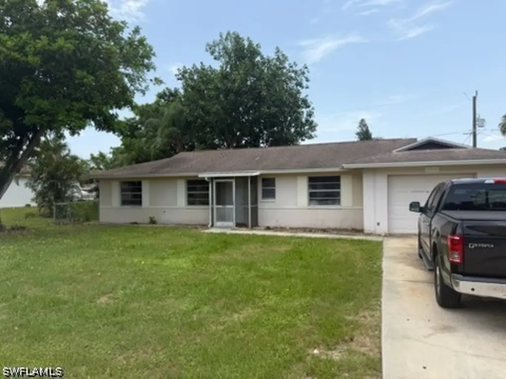 18609 Miami Boulevard Fort Myers FL 33967