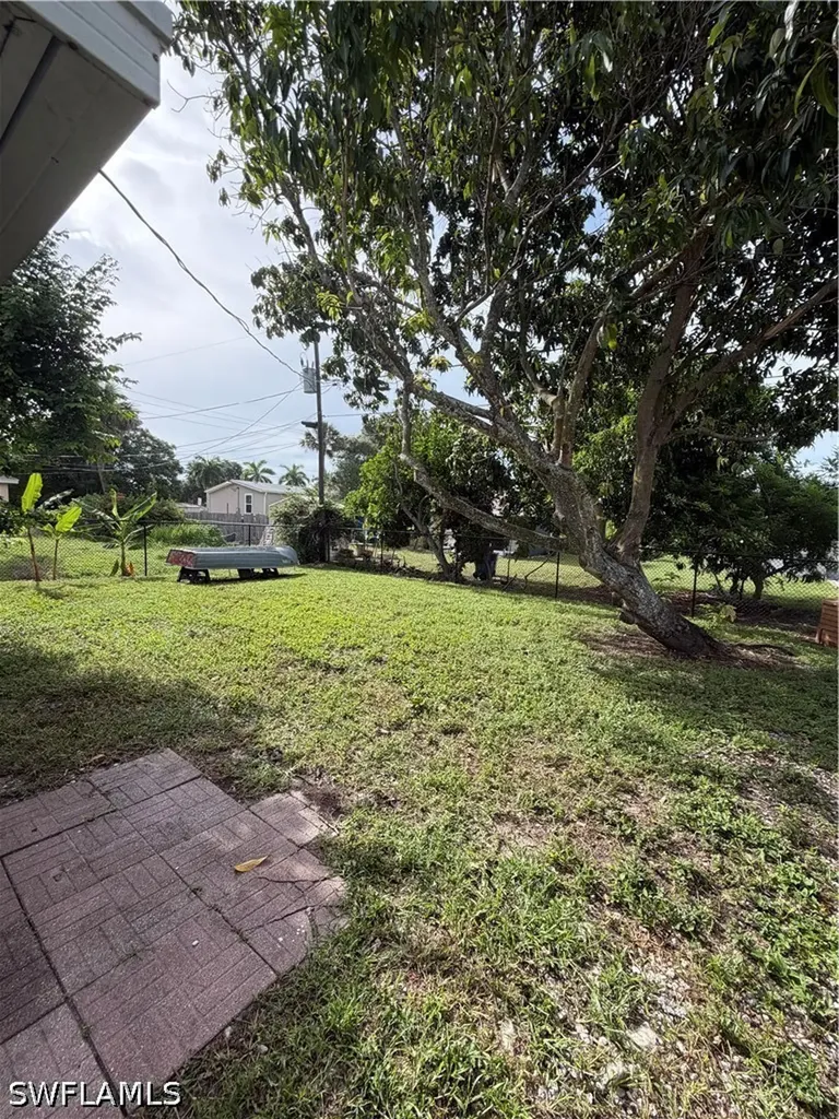 11543 Chapman Avenue Bonita Springs FL 34135