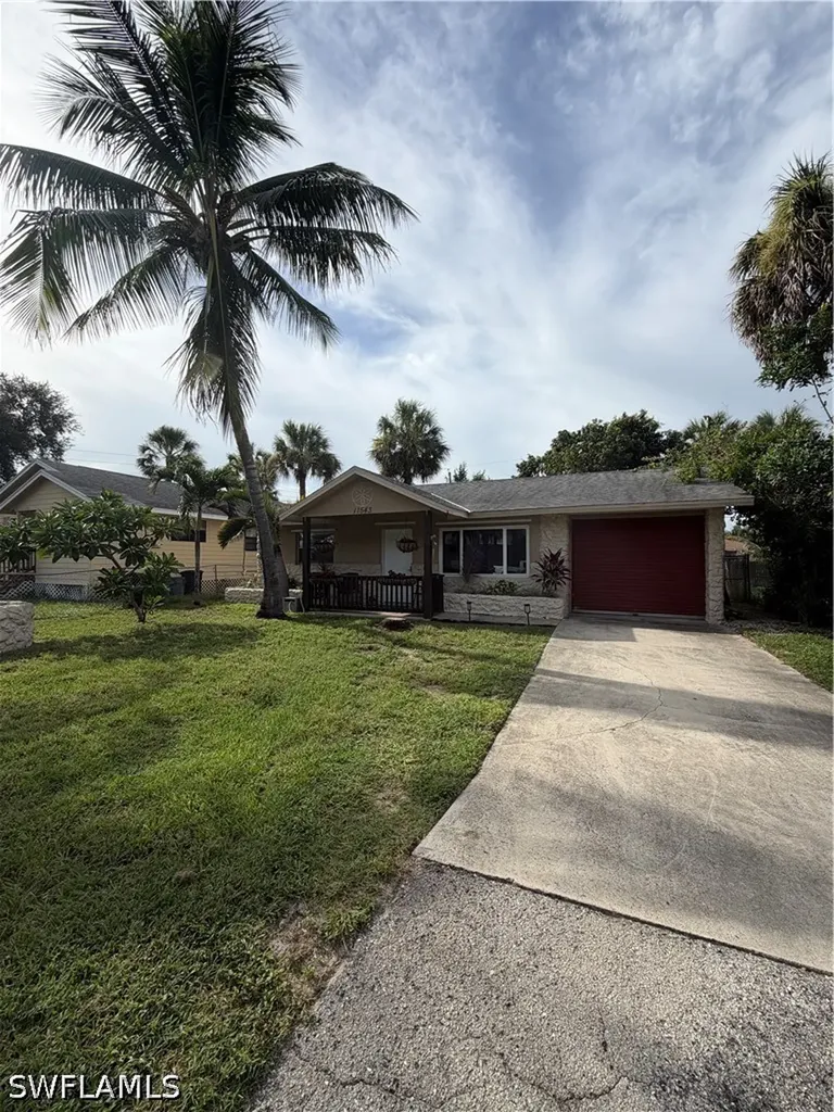 11543 Chapman Avenue Bonita Springs FL 34135