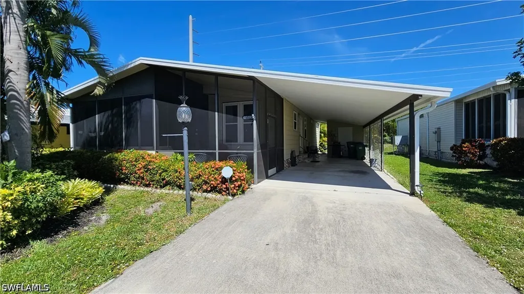 1515 Gulf Coast Drive Naples FL 34110