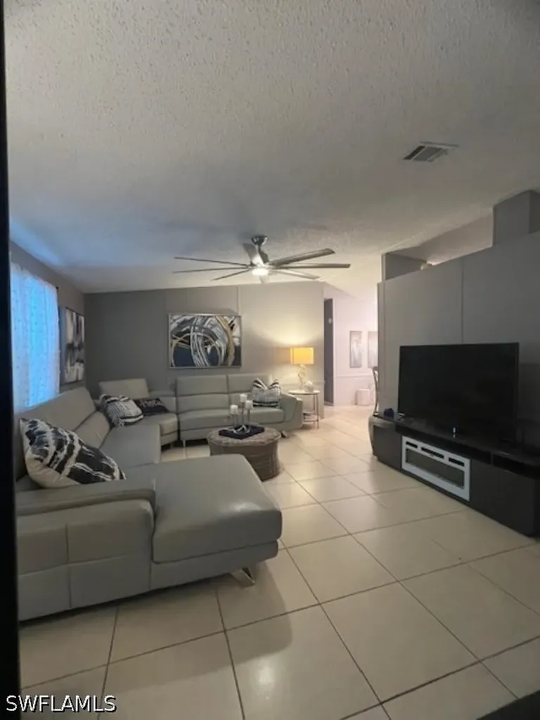 1515 Gulf Coast Drive Naples FL 34110