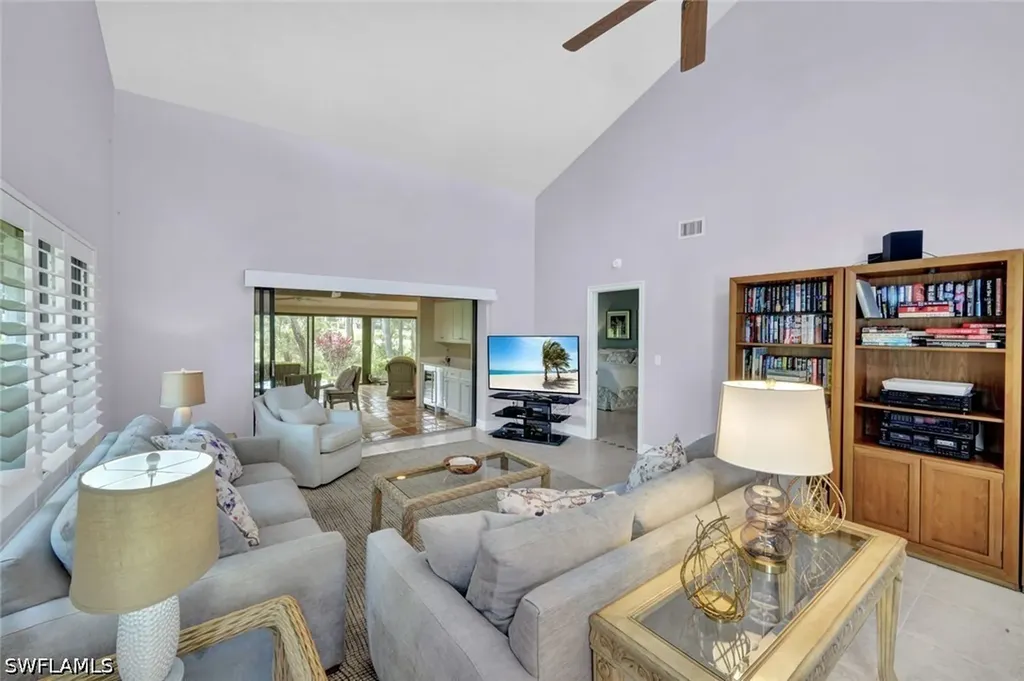 202 Bears Paw Trail Naples FL 34105