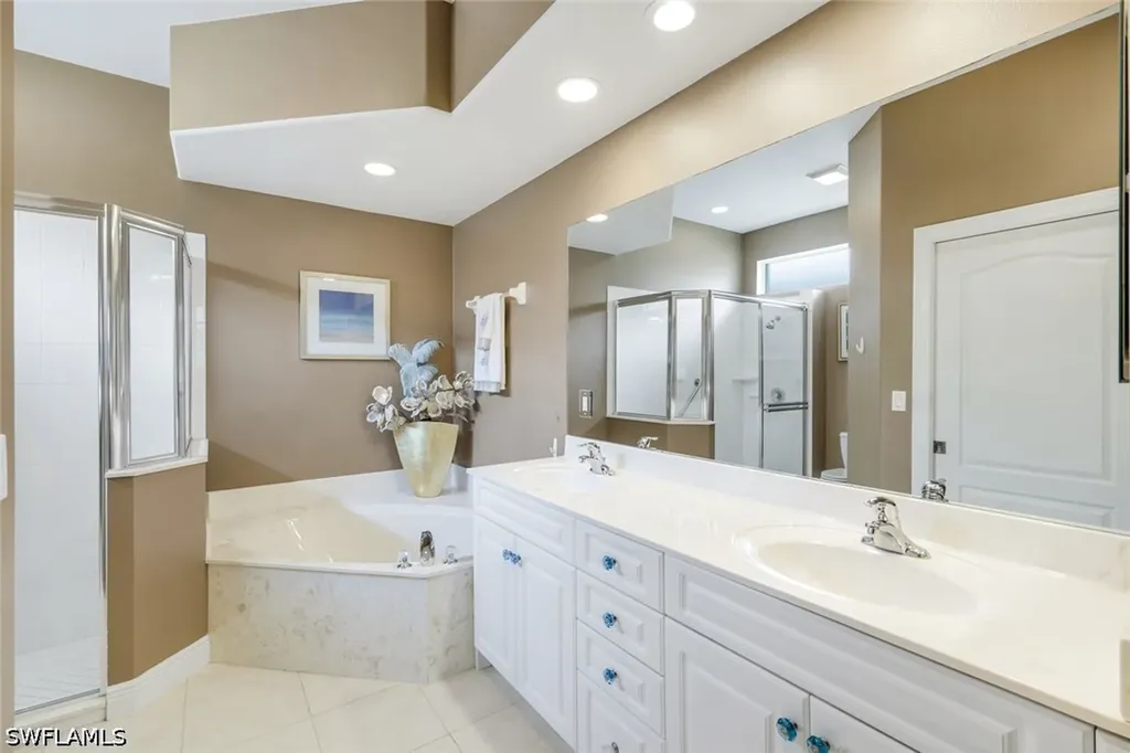 8683 Ibis Cove Circle Naples FL 34119