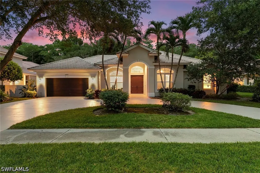 Naples FL, 6821 Wellington Drive