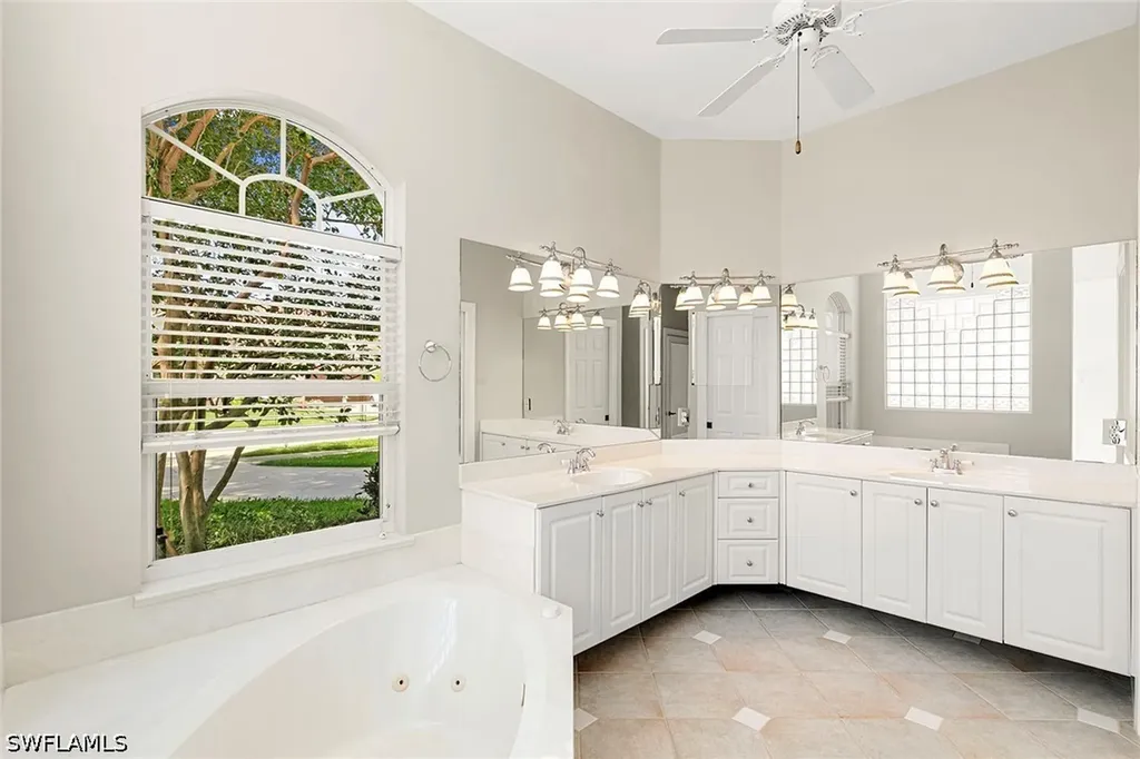 6821 Wellington Drive Naples FL 34109