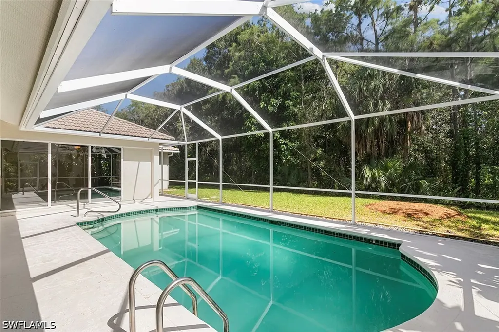 6821 Wellington Drive Naples FL 34109