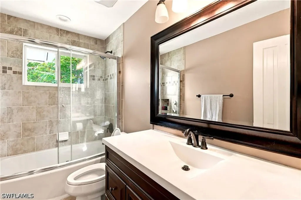2741 Mcgregor Boulevard Fort Myers FL 33901