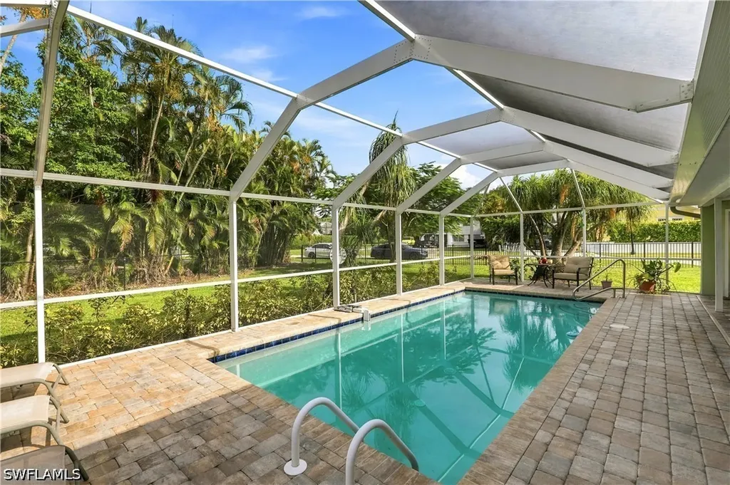 2741 Mcgregor Boulevard Fort Myers FL 33901