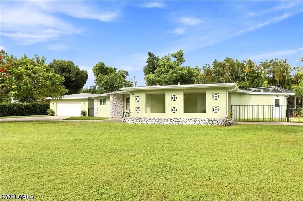 2741 Mcgregor Boulevard Fort Myers FL 33901