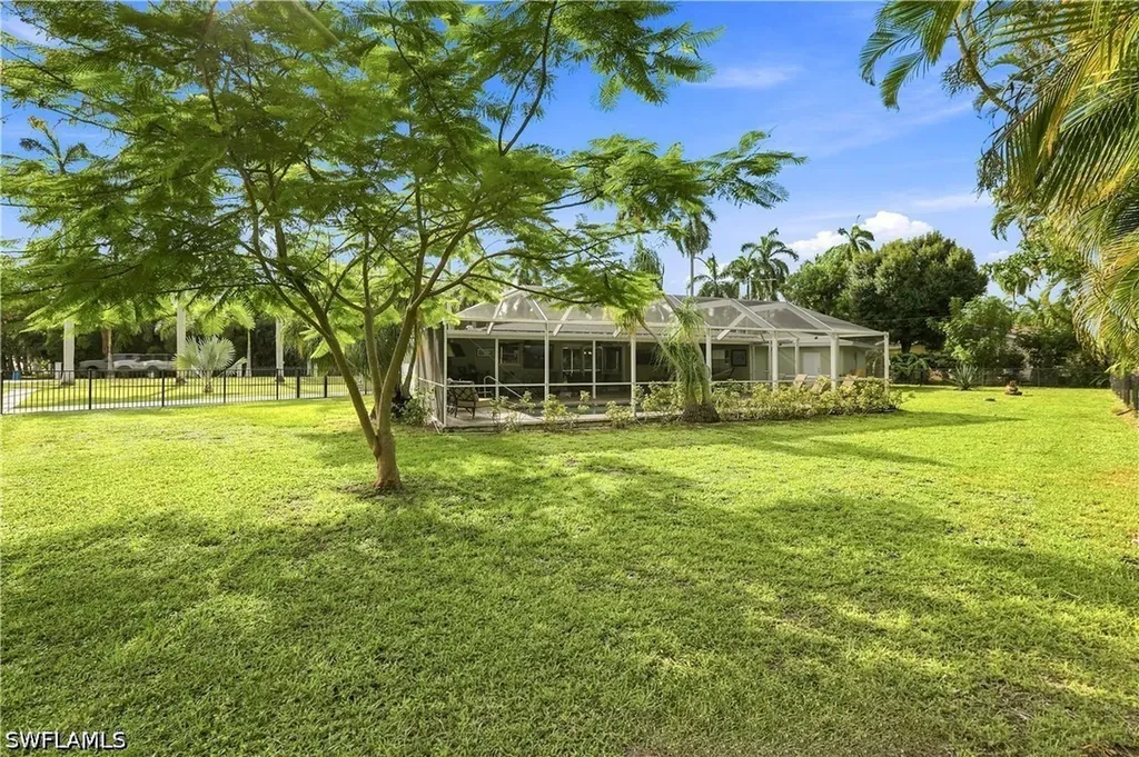 2741 Mcgregor Boulevard Fort Myers FL 33901