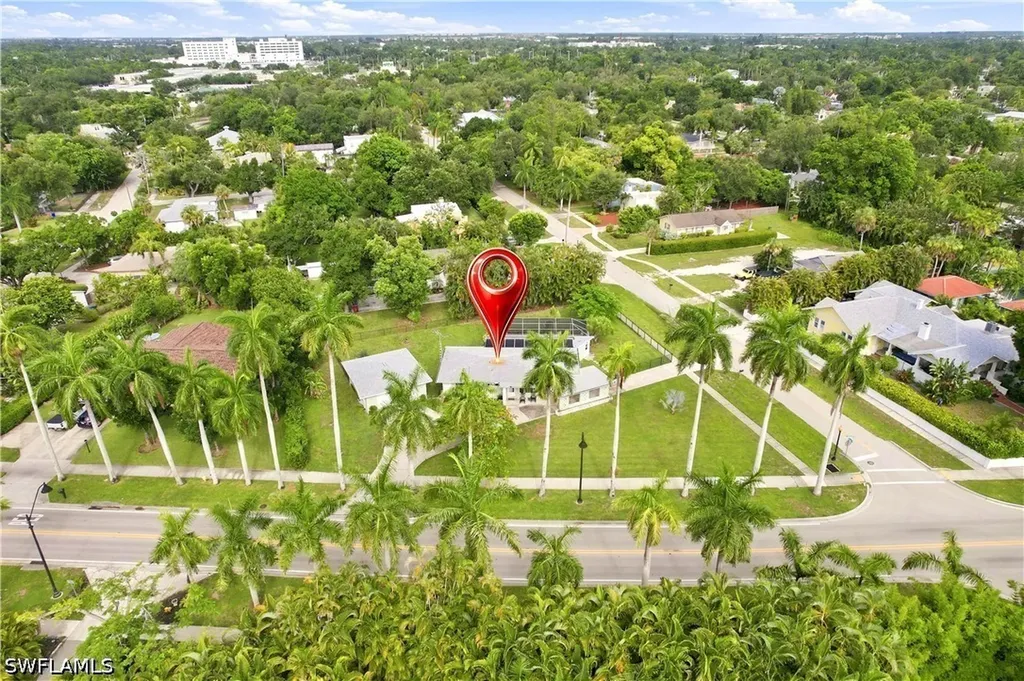 2741 Mcgregor Boulevard Fort Myers FL 33901