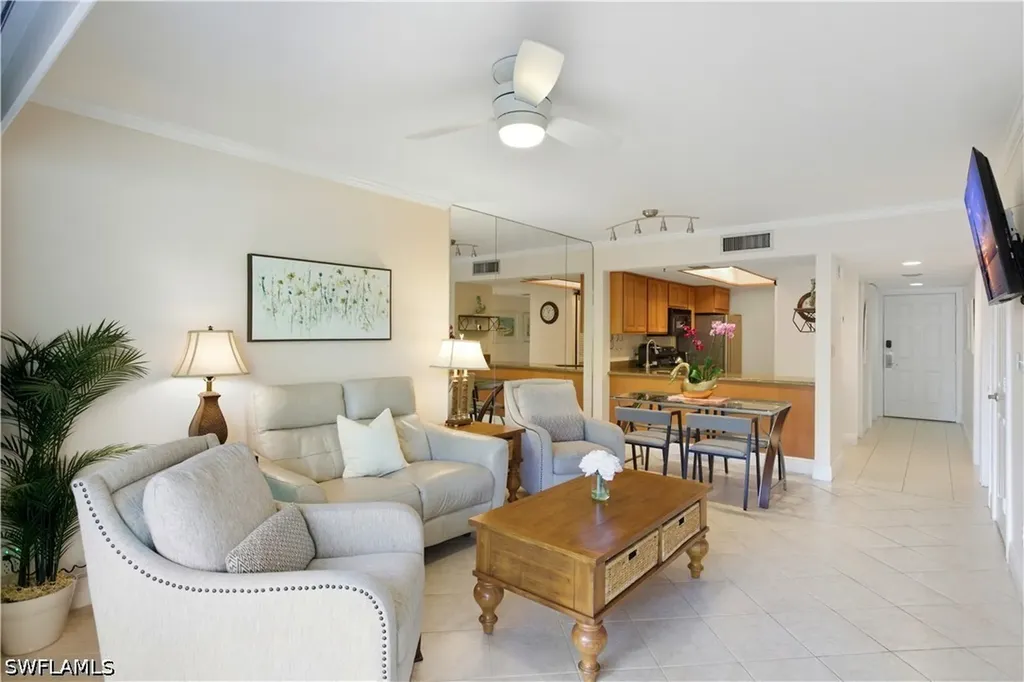 600 Neapolitan Way Naples FL 34103