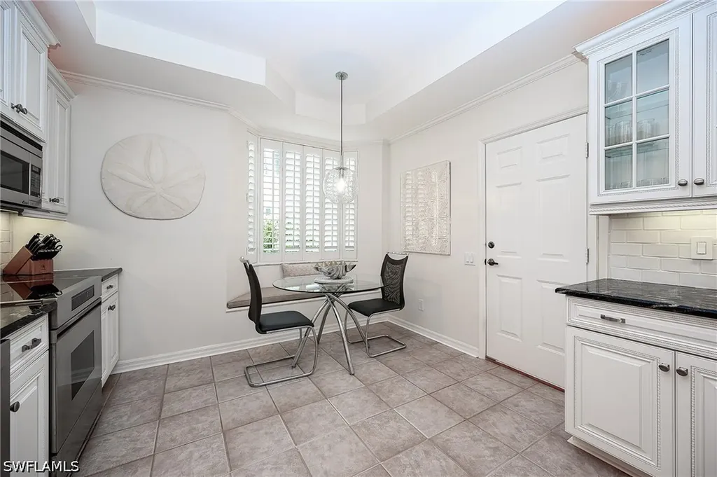 900 L Ambiance Circle Naples FL 34108