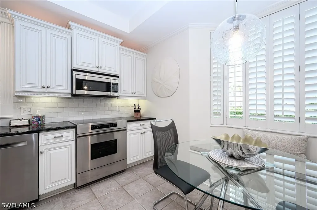 900 L Ambiance Circle Naples FL 34108