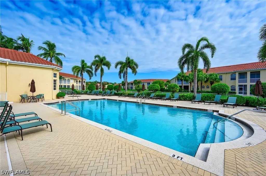 900 L Ambiance Circle Naples FL 34108