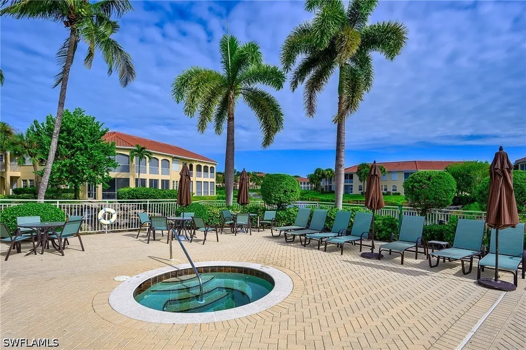 900 L Ambiance Circle Naples FL 34108