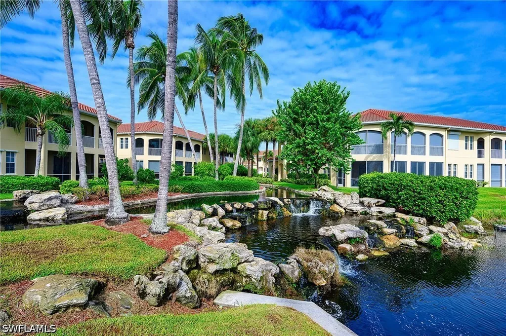 900 L Ambiance Circle Naples FL 34108