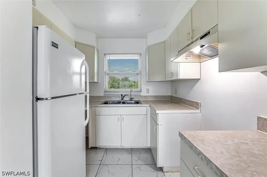 1000 Manatee Road Naples FL 34114