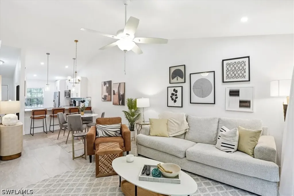 1714 Kings Lake Boulevard Naples FL 34112