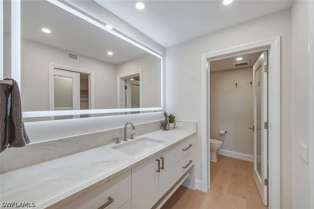 4401 Gulf Shore Boulevard N Naples FL 34103