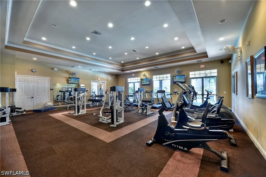 14758 Sutherland Avenue Naples FL 34119
