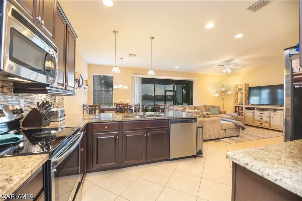 14758 Sutherland Avenue Naples FL 34119