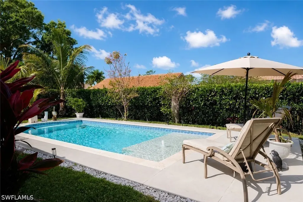 186 Muirfield Circle Naples FL 34113