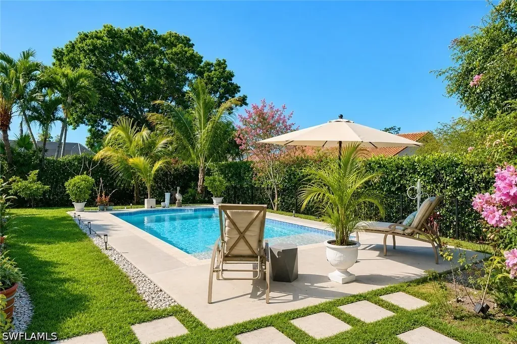186 Muirfield Circle Naples FL 34113