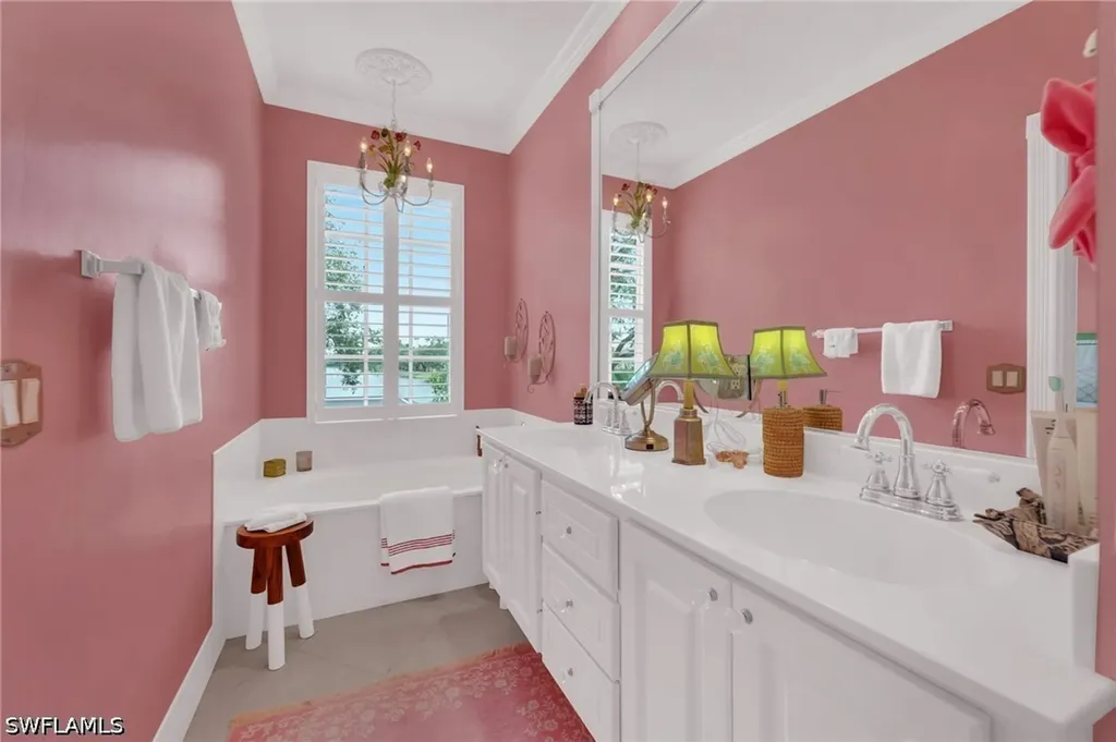 5505 Cove Circle Naples FL 34119