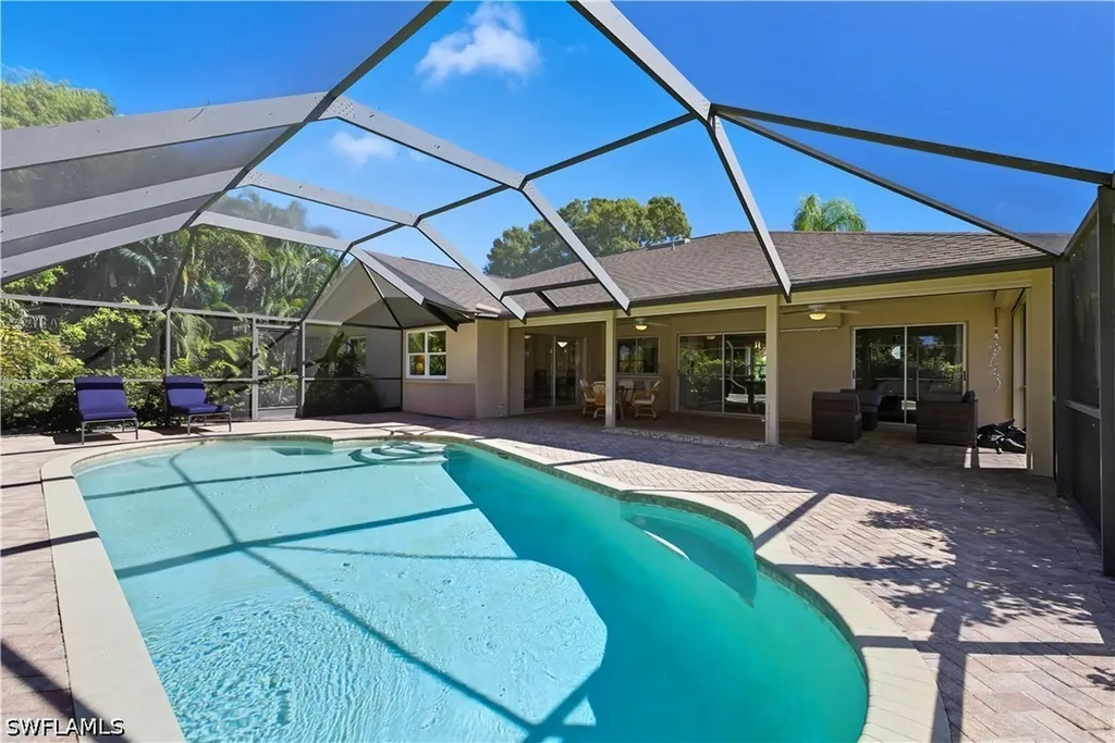 2261 Kings Lake Boulevard Naples FL 34112