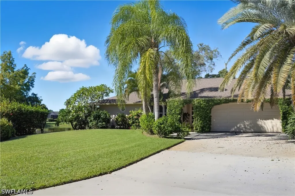 2261 Kings Lake Boulevard Naples FL 34112