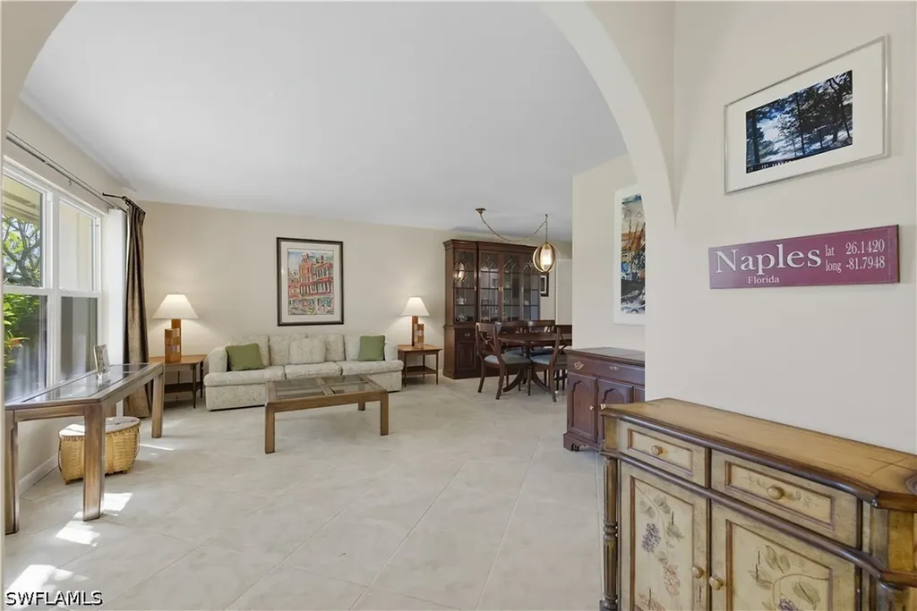 2261 Kings Lake Boulevard Naples FL 34112